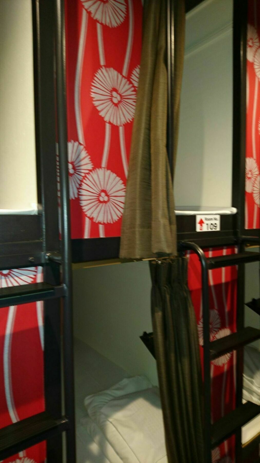 Capsule Hotel Hatagoya Tokio Zewnętrze zdjęcie