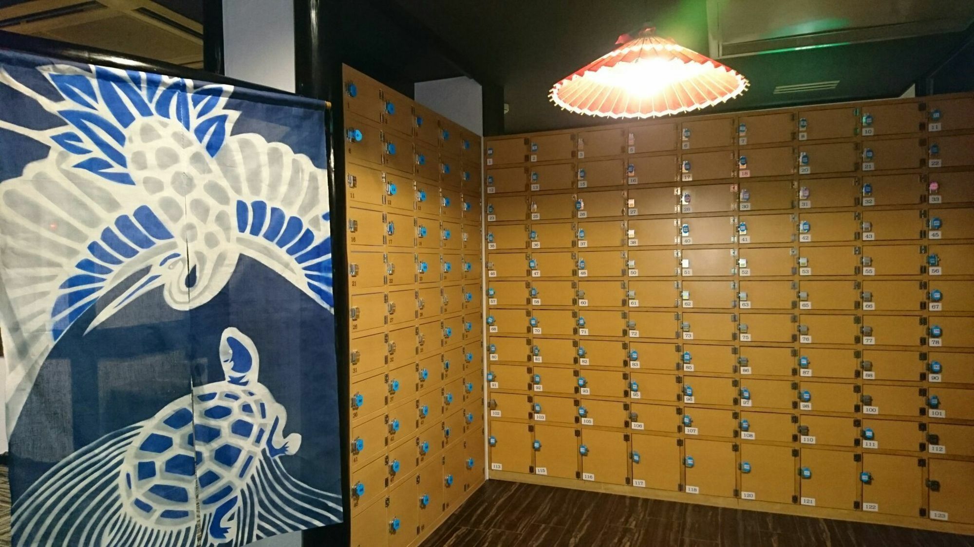 Capsule Hotel Hatagoya Tokio Zewnętrze zdjęcie